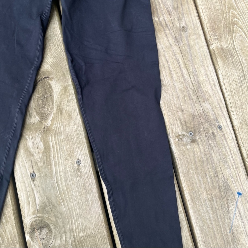 ** Fabletics High-Waisted Seamless Rib Ribbed Legging - Black Medium - Picture 3 of 8